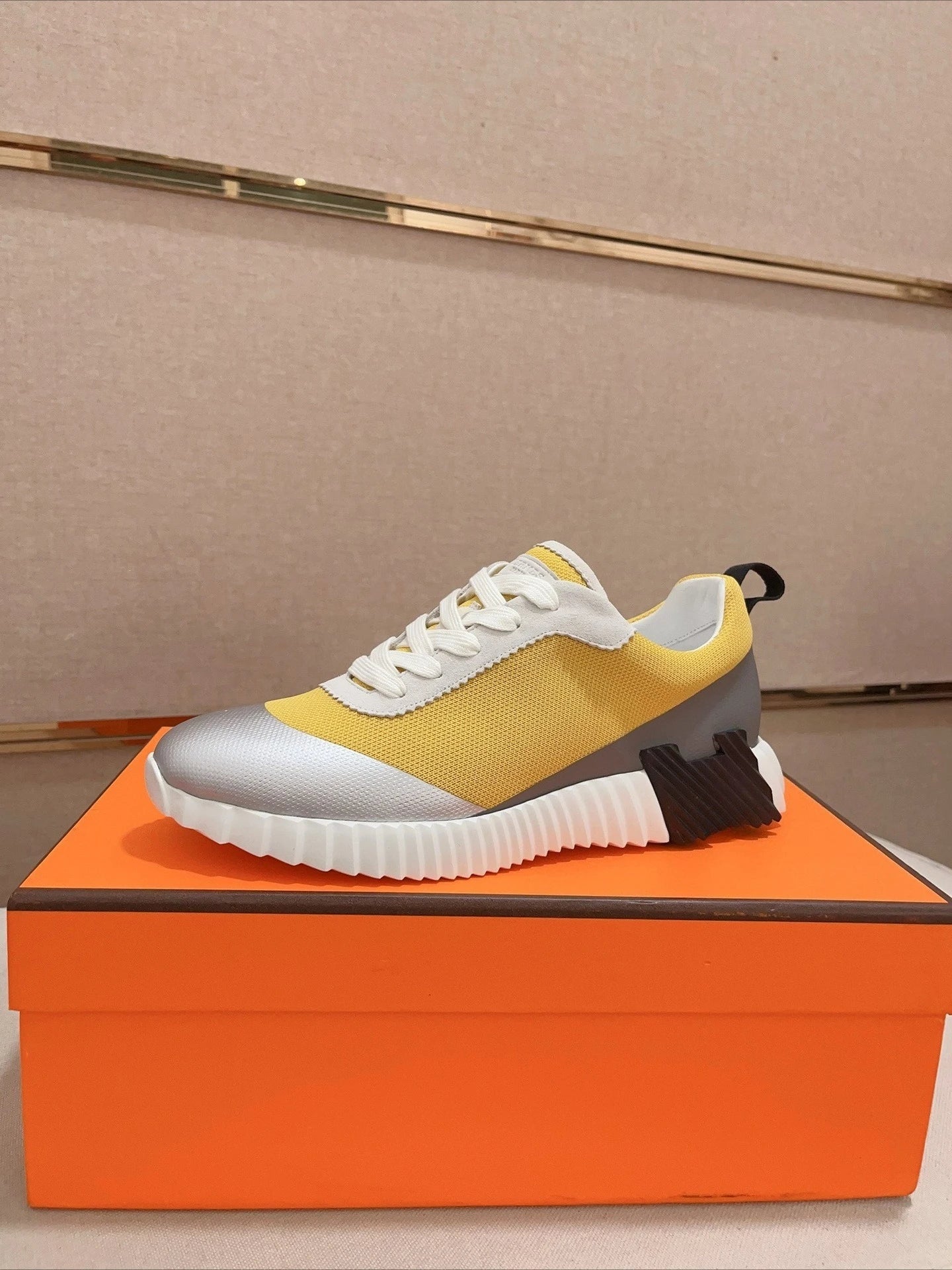 Men's Leather Low-Top Trainers – Breathable Casual Sneakers