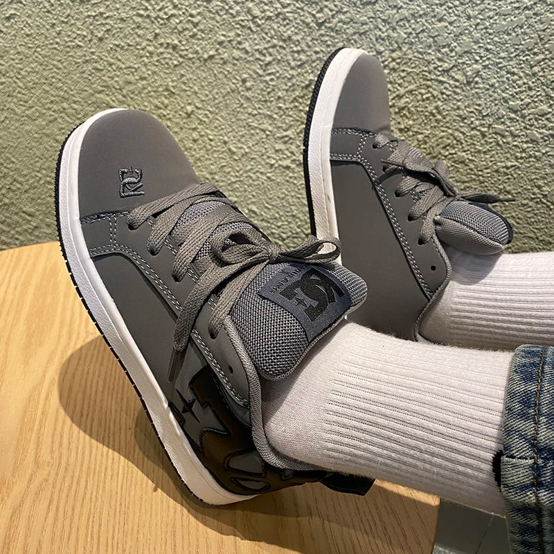 Unisex Retro Casual Trainers – Low-Top Loafer Sneakers
