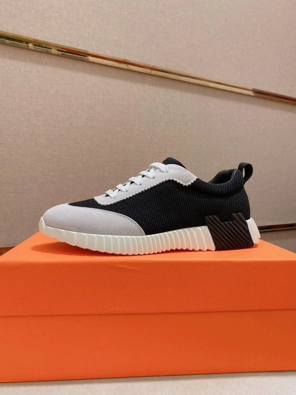 Men's Leather Low-Top Trainers – Breathable Casual Sneakers